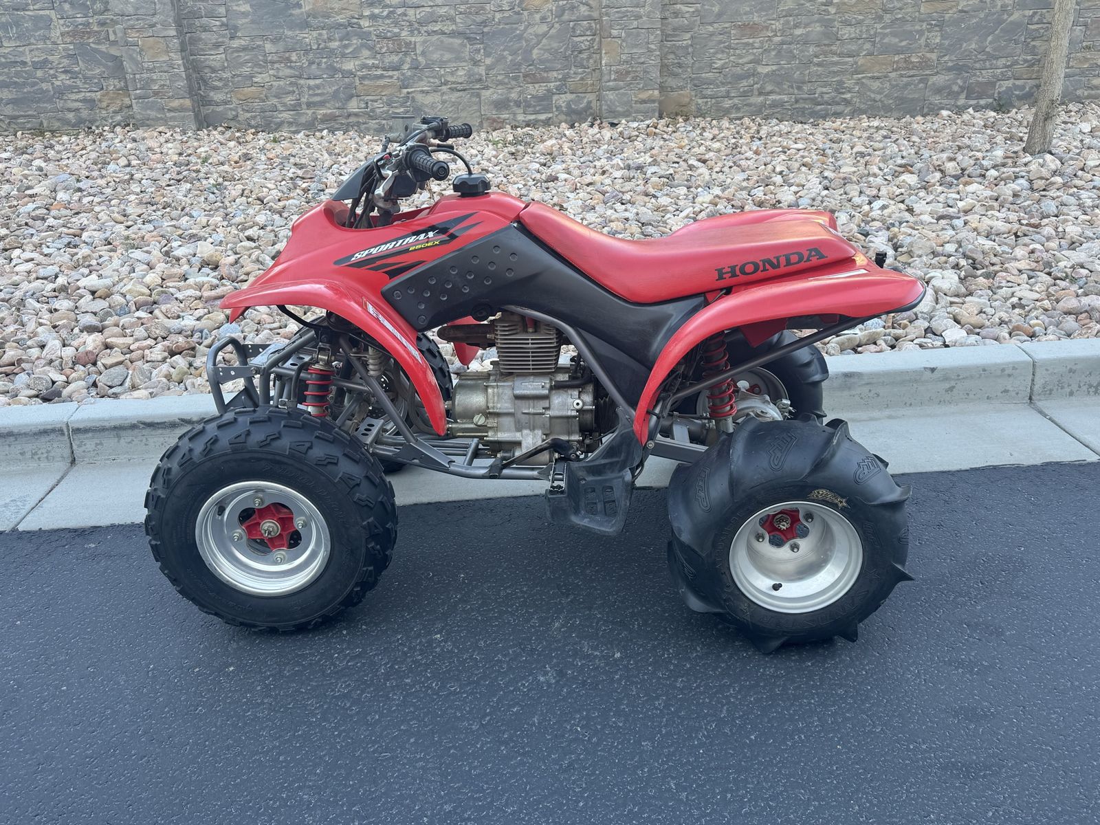 2004 Honda 250EX-Clean w Paddles Tires