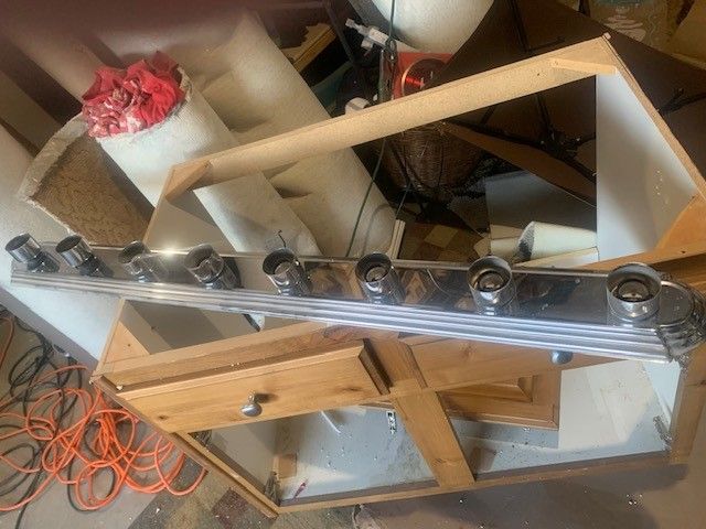 4 ft Chrome Light Fixture