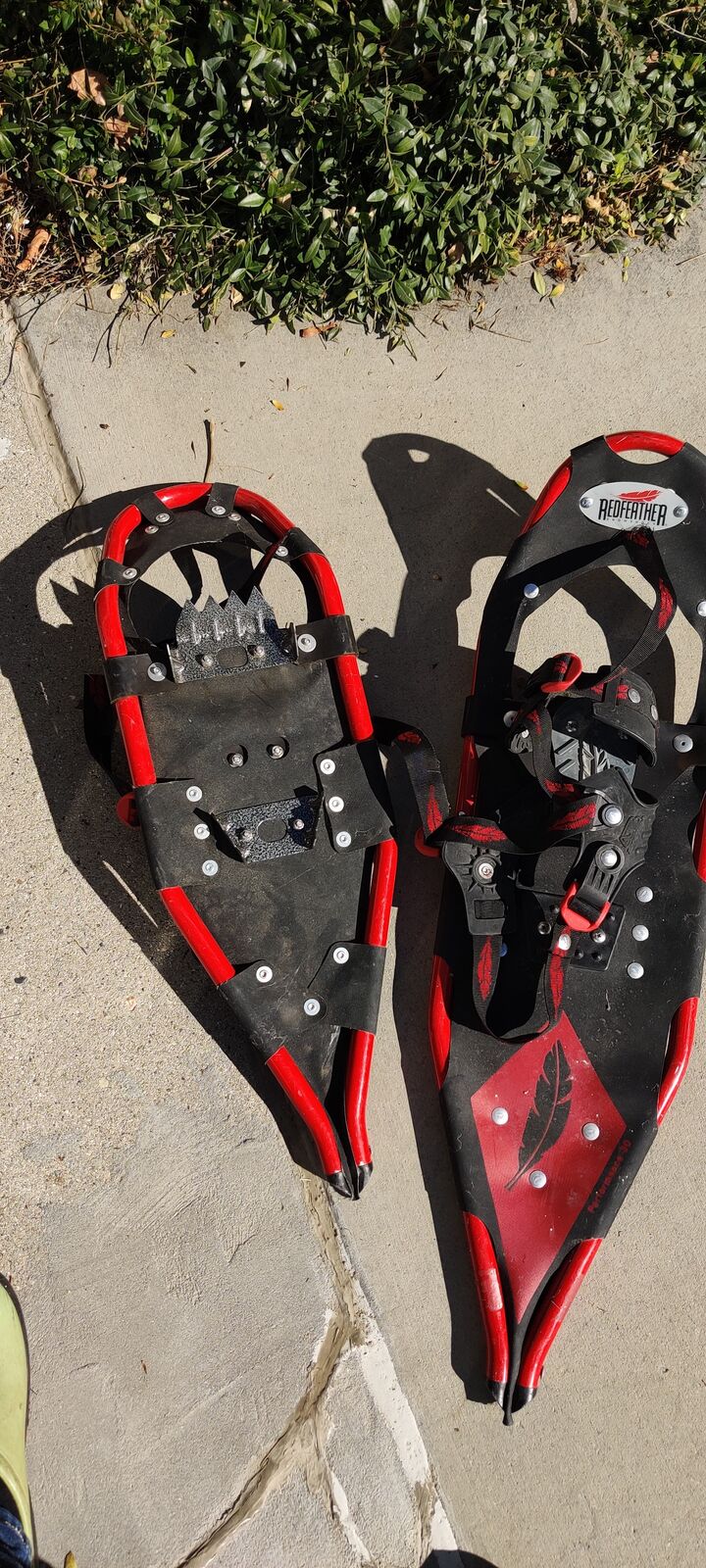 2 pairs of Snow Shoes