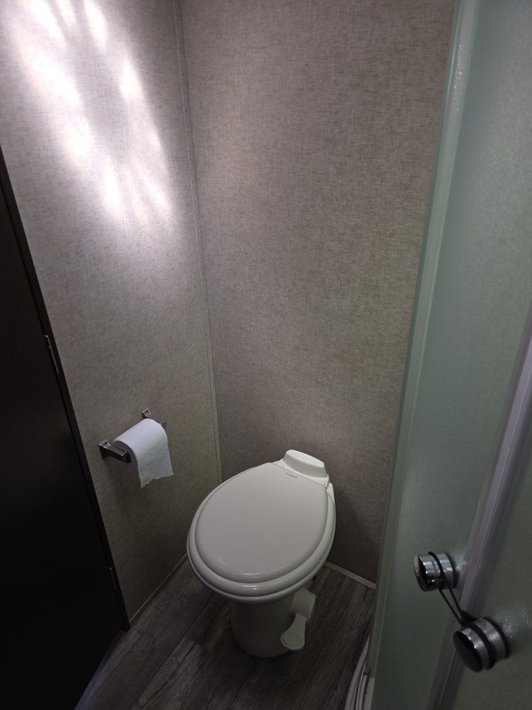 Main image 8