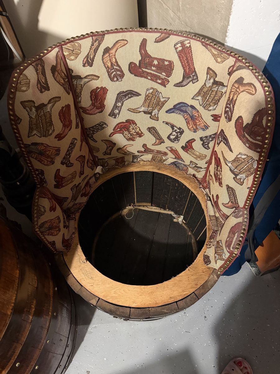 Main image 6