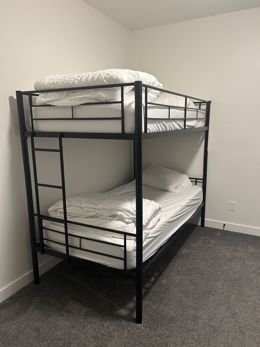 Bunk bed