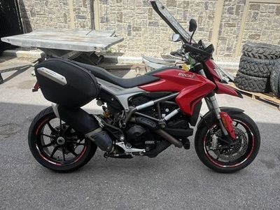 2016 Ducati Hypermotard 939 Red - UD12818