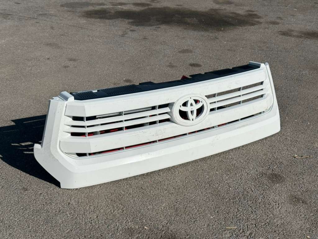 2007-2019 Toyota tundra front grill