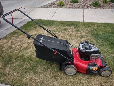 Lawn mower "Troy Bolt" PUSHING