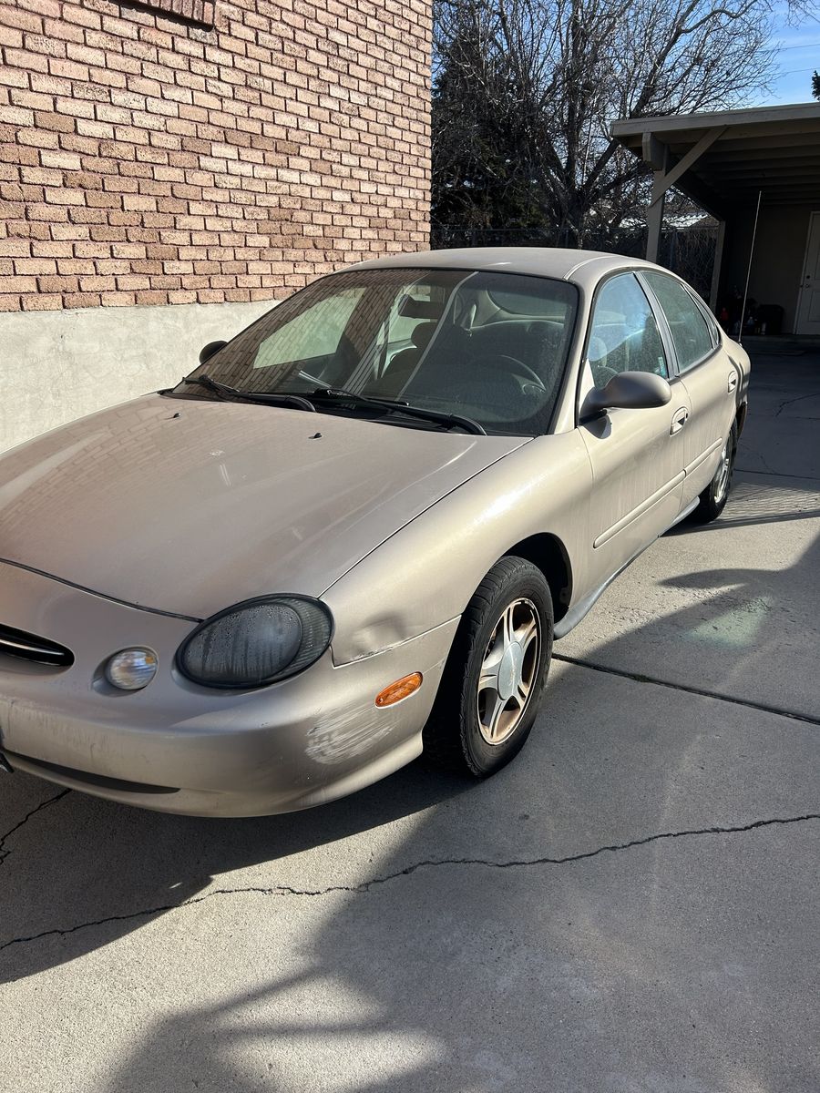 1999 FORD TAURUS SE