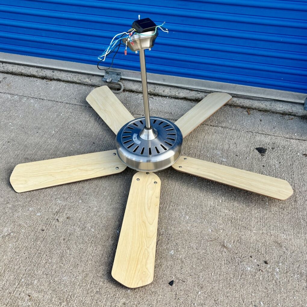 Nice Satin Nickel Ceiling Fan W/ Reversible Blades