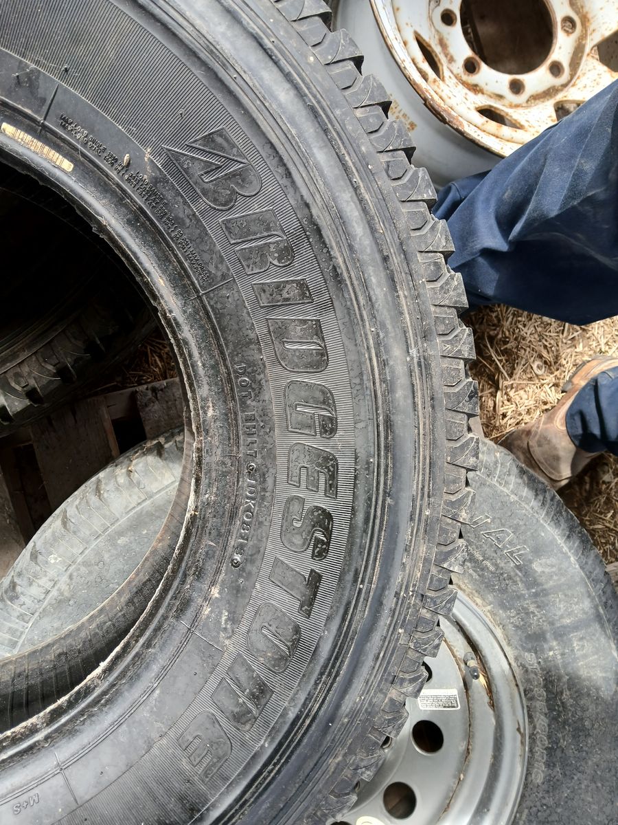 265 75 16 truck tires