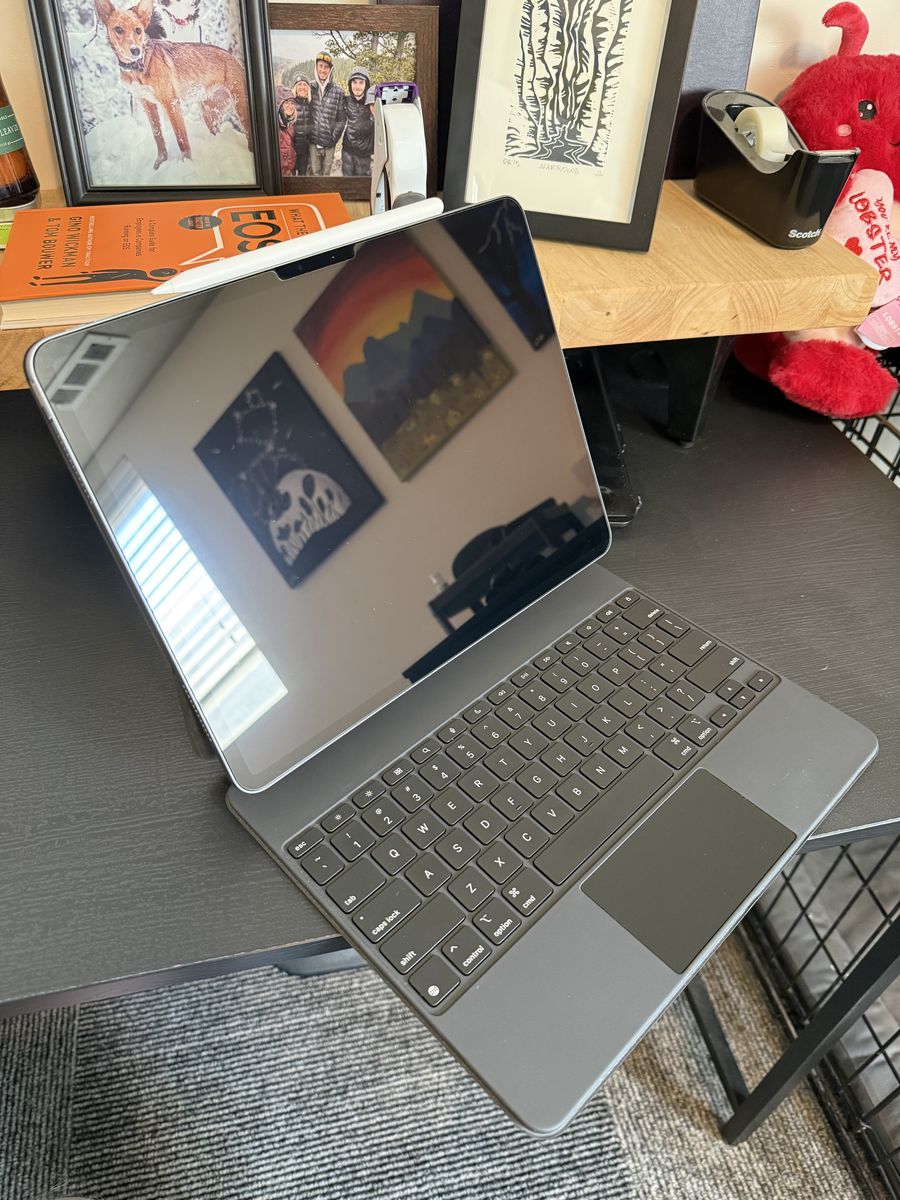 iPad Air M3, Wi-Fi, 128GB, Space Gray w/ Magic Keyboard & Apple Pencil Pro 2