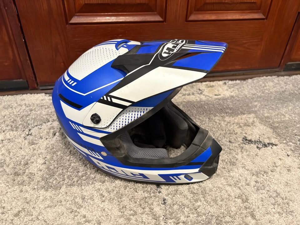 HJC CS-MX ll Motorcycle / Dirt Bike Helmet size Medium $100 cash/venmo in Draper