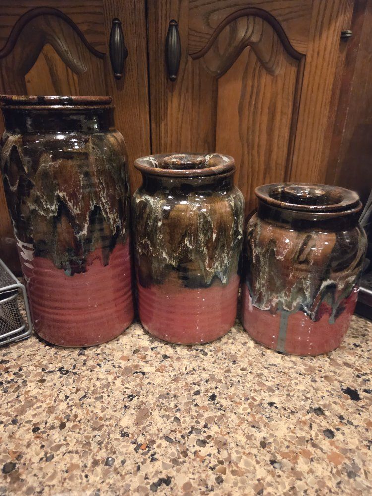 Beautifully glazed Larrabee Pottery canister if Park City Utah for sale!