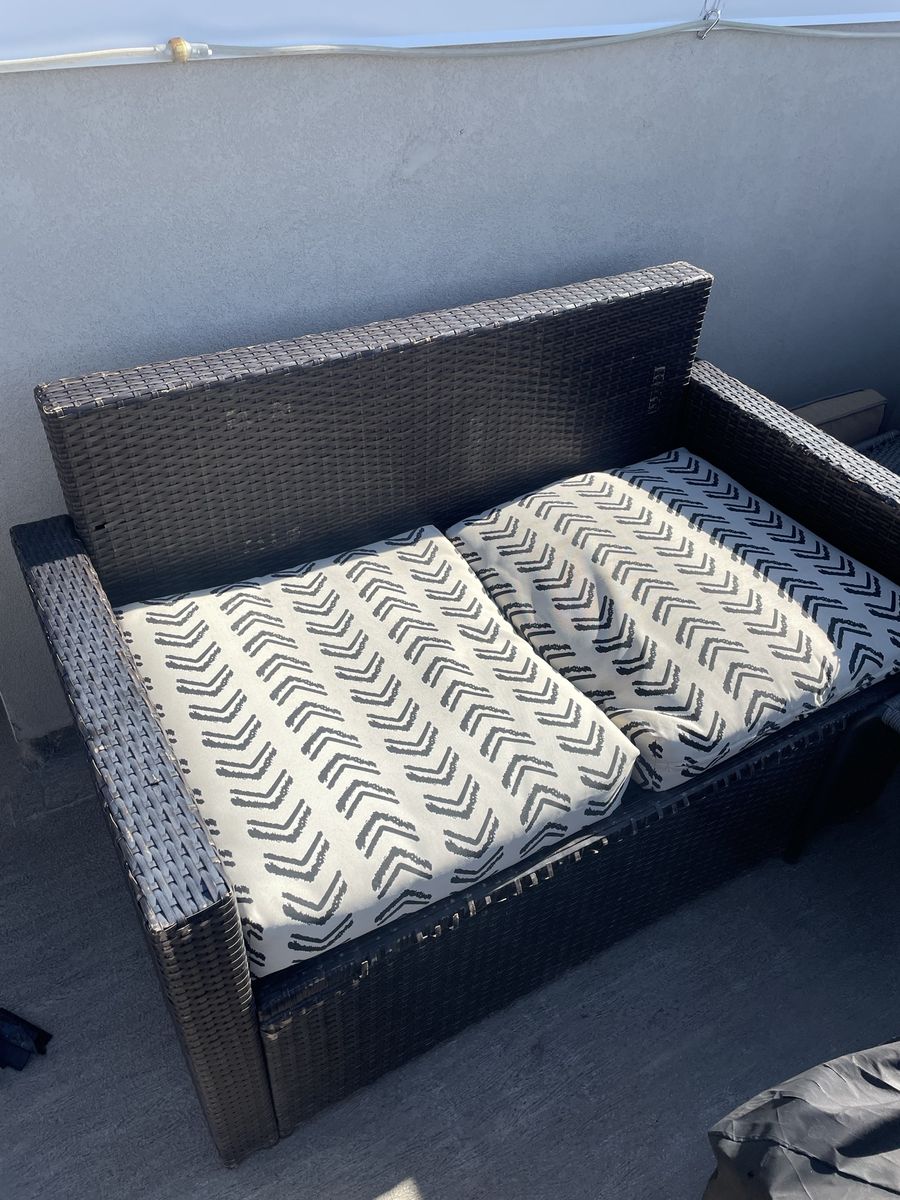 Outdoor wicker sofa 2-3 people