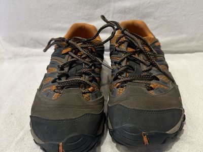 Merrell men’s size 8.5 gray/orange trim hiking shoe