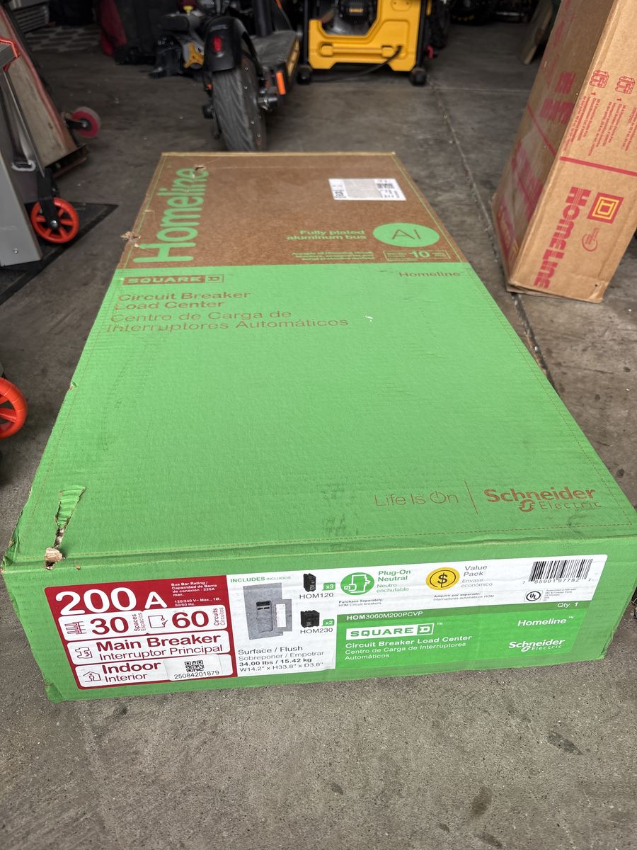 Square D Homeline 200 Amp Indoor Main Breaker