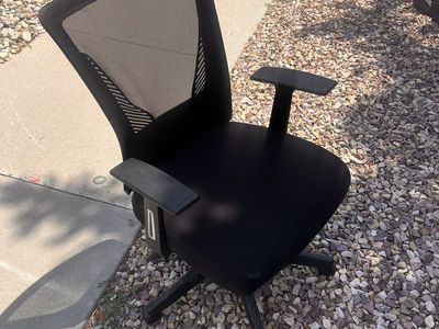 Desk chair
