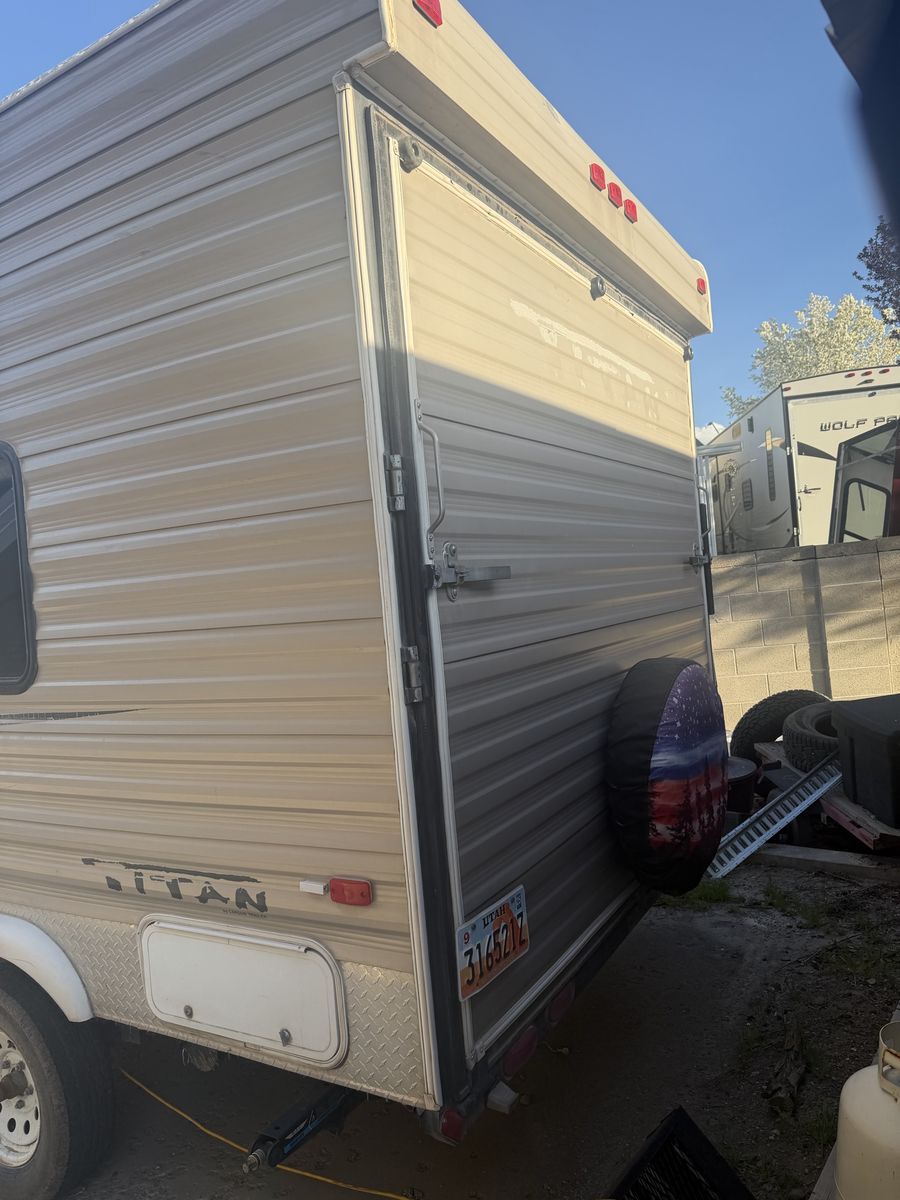 2005 Carson Fun Runner Toyhauler