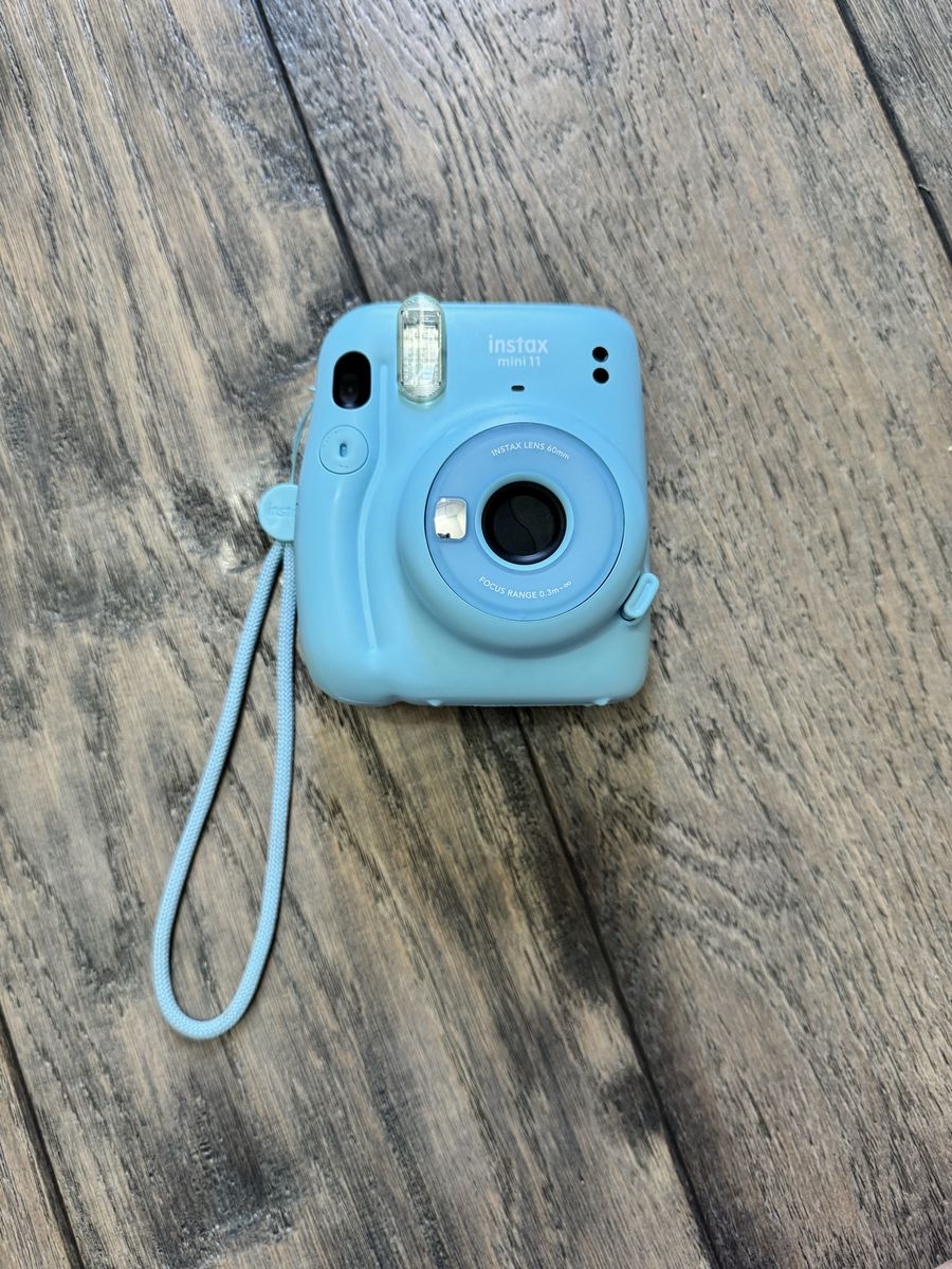 Fujifilm Instax Mini 11 Instant Camera - Sky Blue with Floral Case & photo album