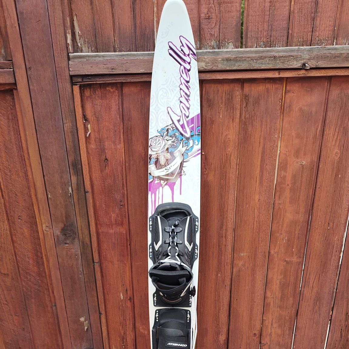 Connelly women's slalom waterski 64" water ski