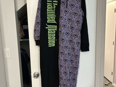 Disney The Haunted Mansion Wallpaper Print Adult Hooded Onesie Pajamas XXL