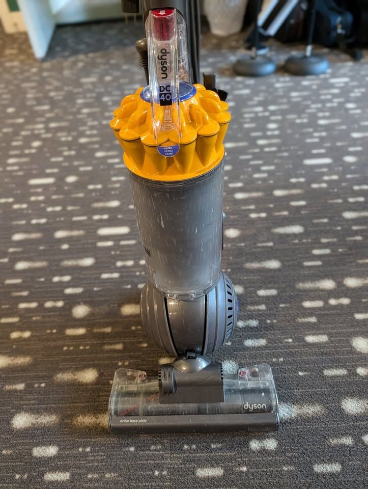 Main image 3