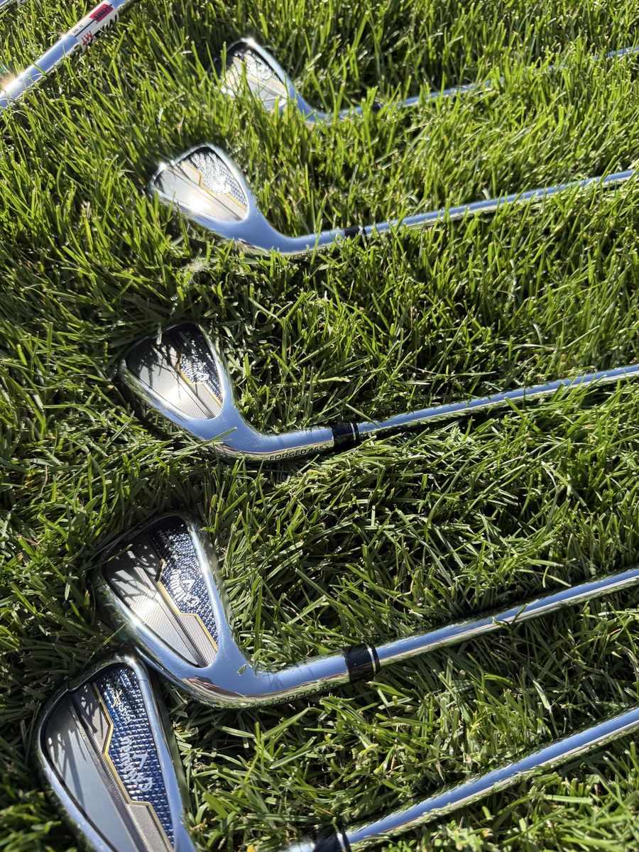 Left handed Callaway premium package irons, hybrid, driver