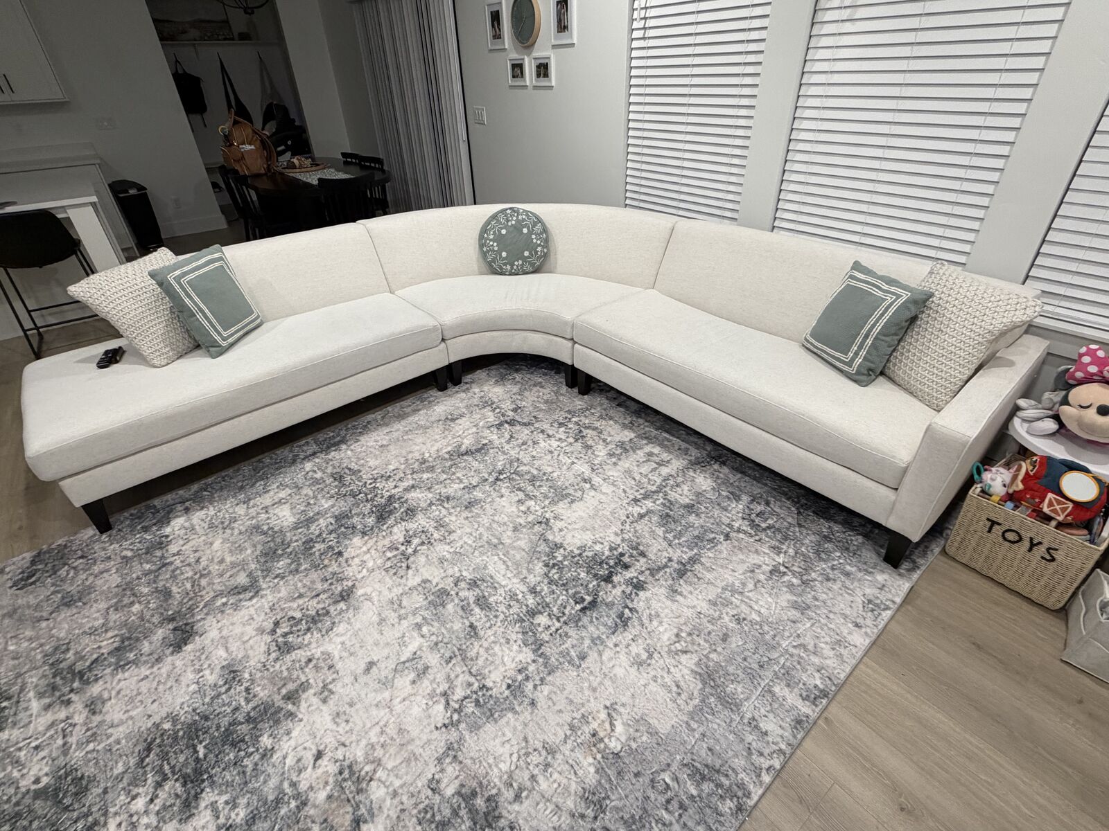 Living Spaces Azalea 118” White Fabric Sectional