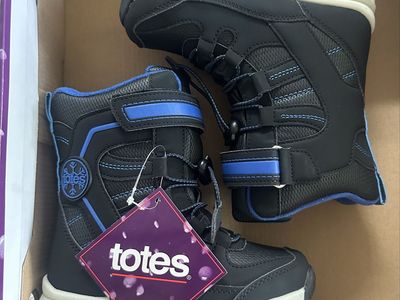 Totes Boots