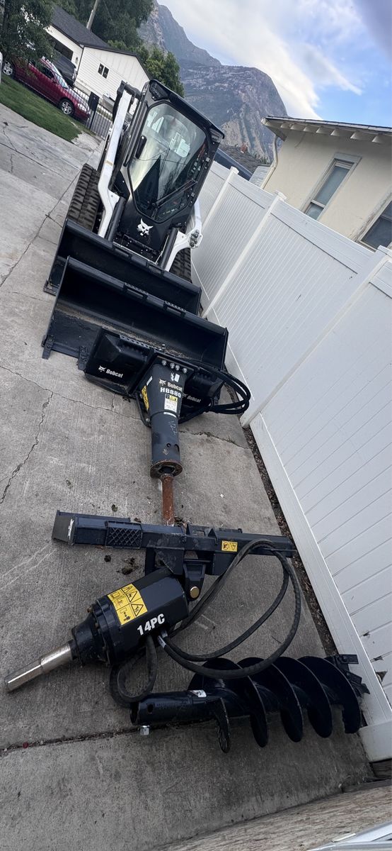 Bobcat T66  Skid steer for rent