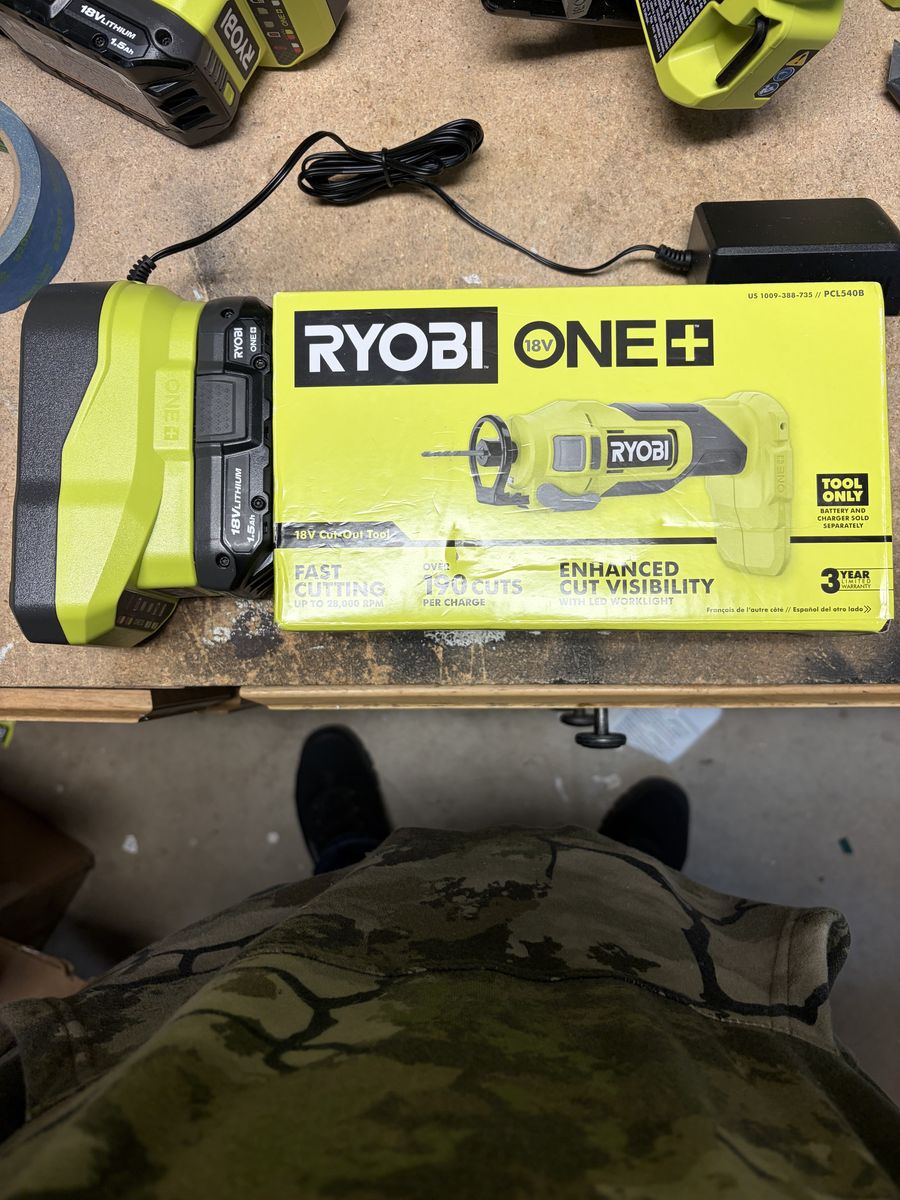 New Ryobi Cut-out Tool / Battery And Charger