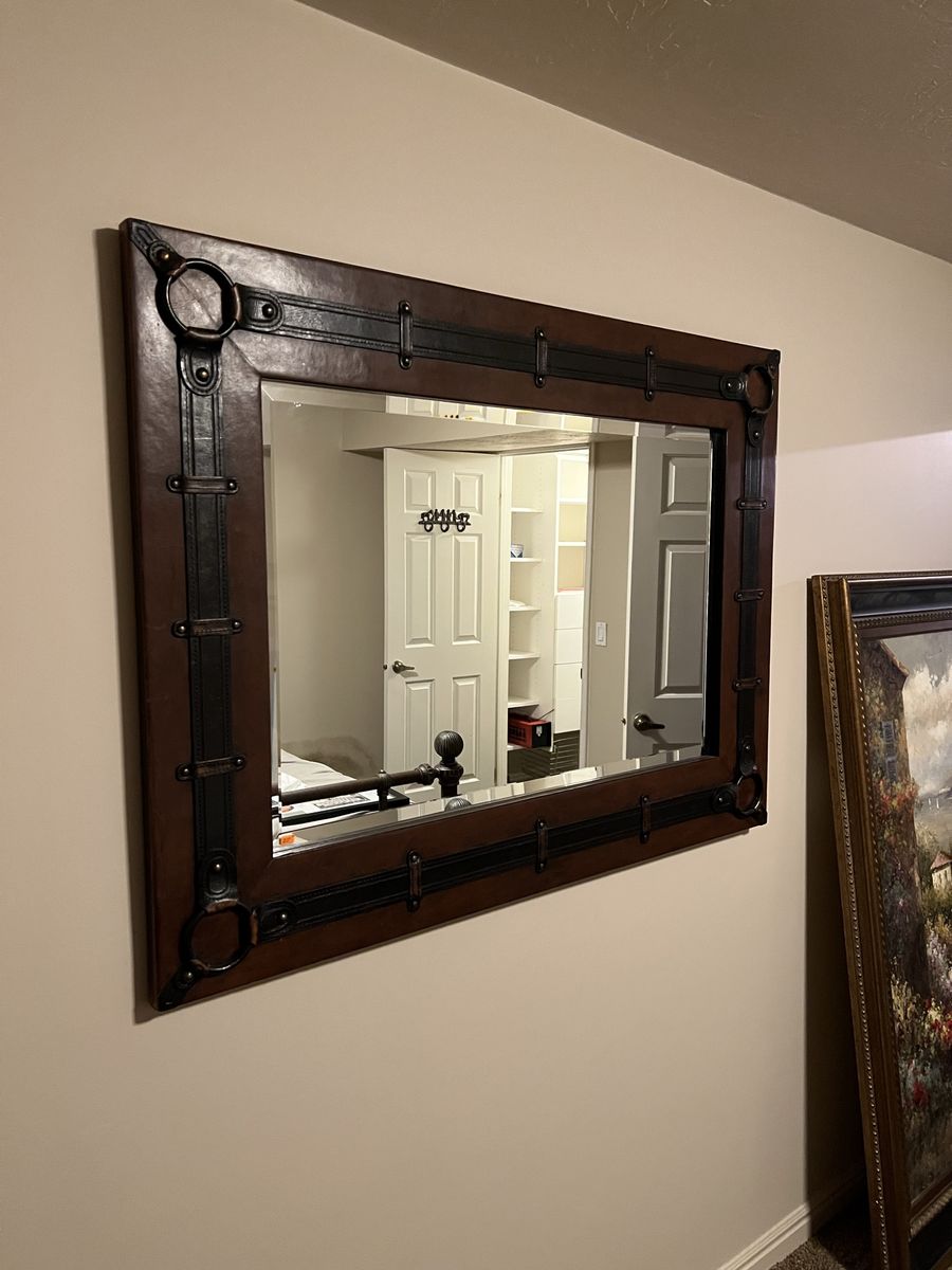 Main image 3