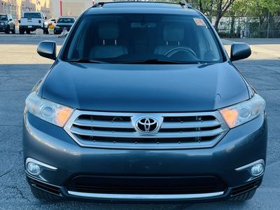 2011 Toyota Highlander SE