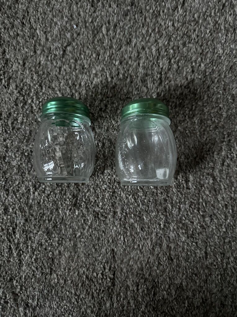 Cute Vintage Salt Shakers
