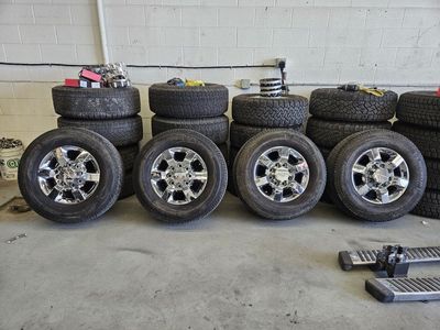 LT 275/70R18 any gmc 8x180 2011 and over 2500 or 3500