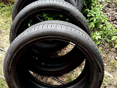 4 Pirelli Scorpion Zero All Season Tires 265/40 R22