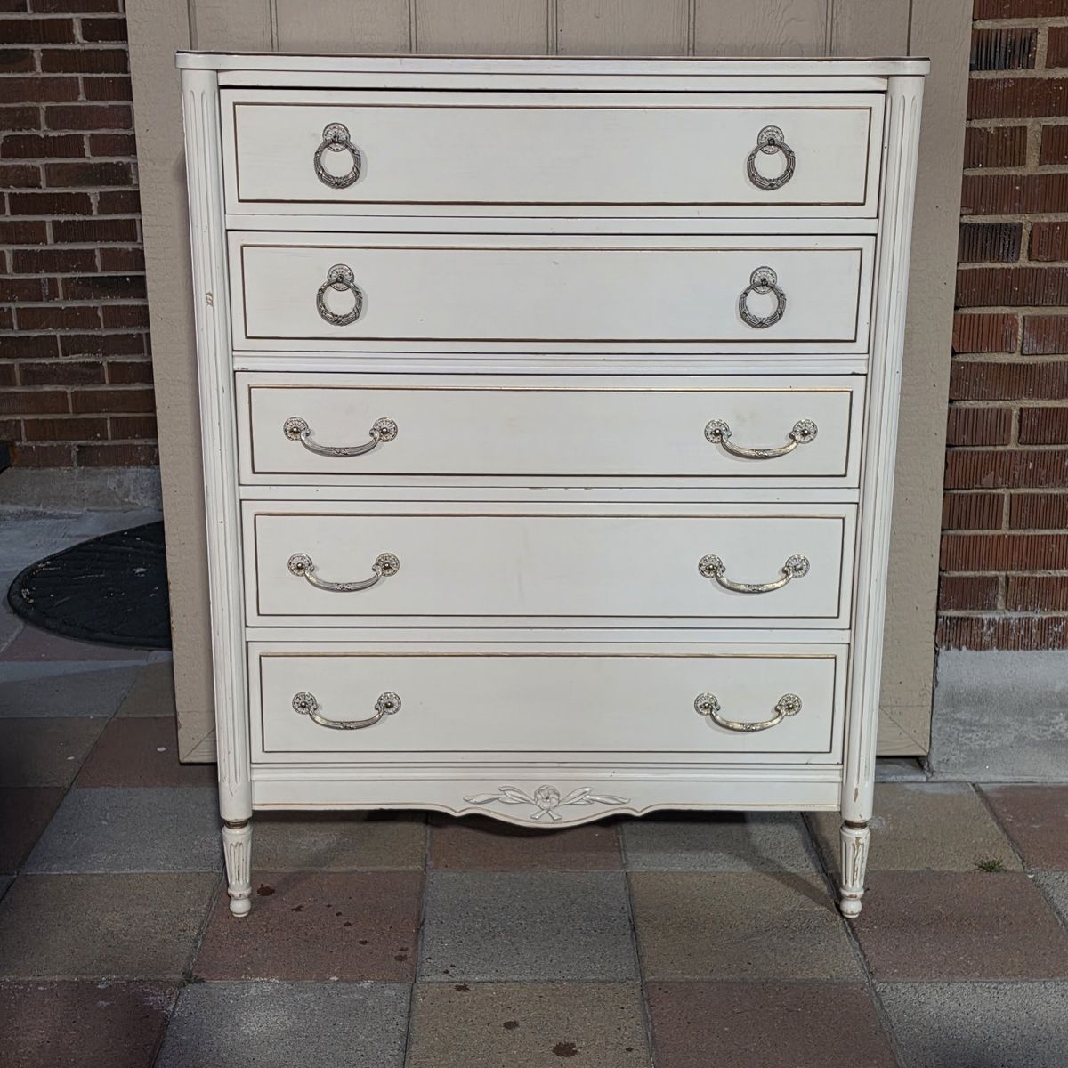Vintage 5 Drawer Dresser
