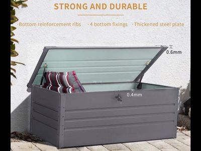 Brand new Metal Outdoor Deck Storage Box - Lockable Storage Chest with Hydraulic Hinges