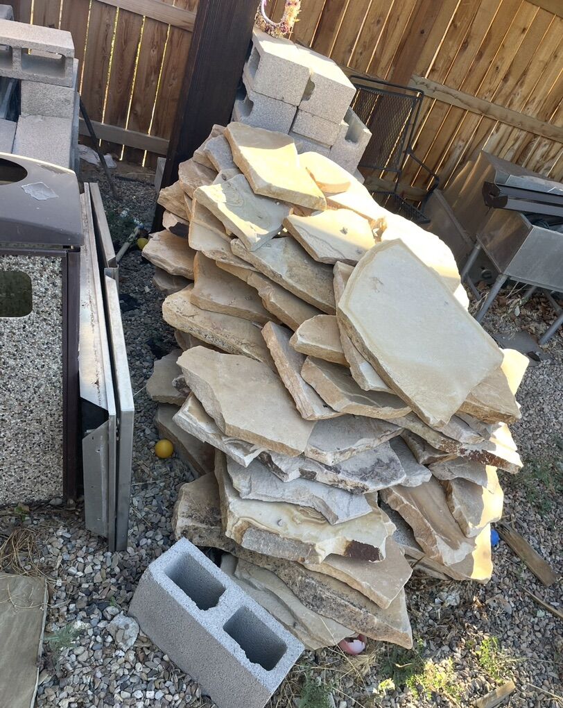 Blond Patio Flagstone 1.5 Inch - 2 Inch