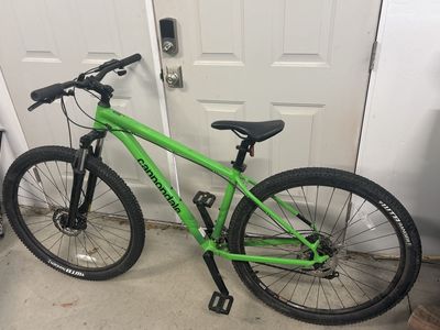Cannondale Green Trail 7 Mountain Bike - Hardtail, Large Frame, 29" Wheels, size medium.