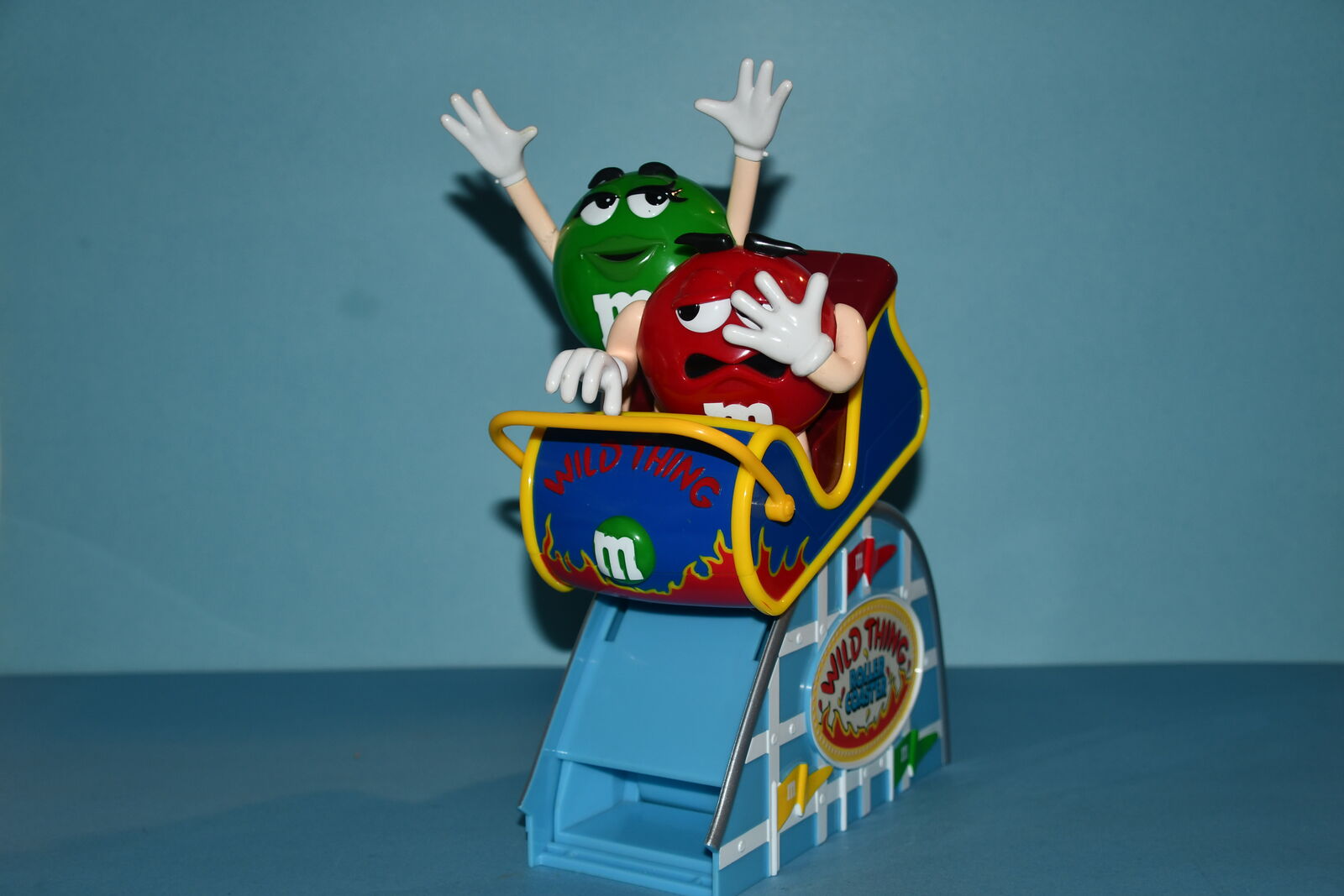 M&M "WILD RIDE" ROLLER COASTER DISPENSER ~ HEIGHT 11" ~ CUTE & CLEAN!