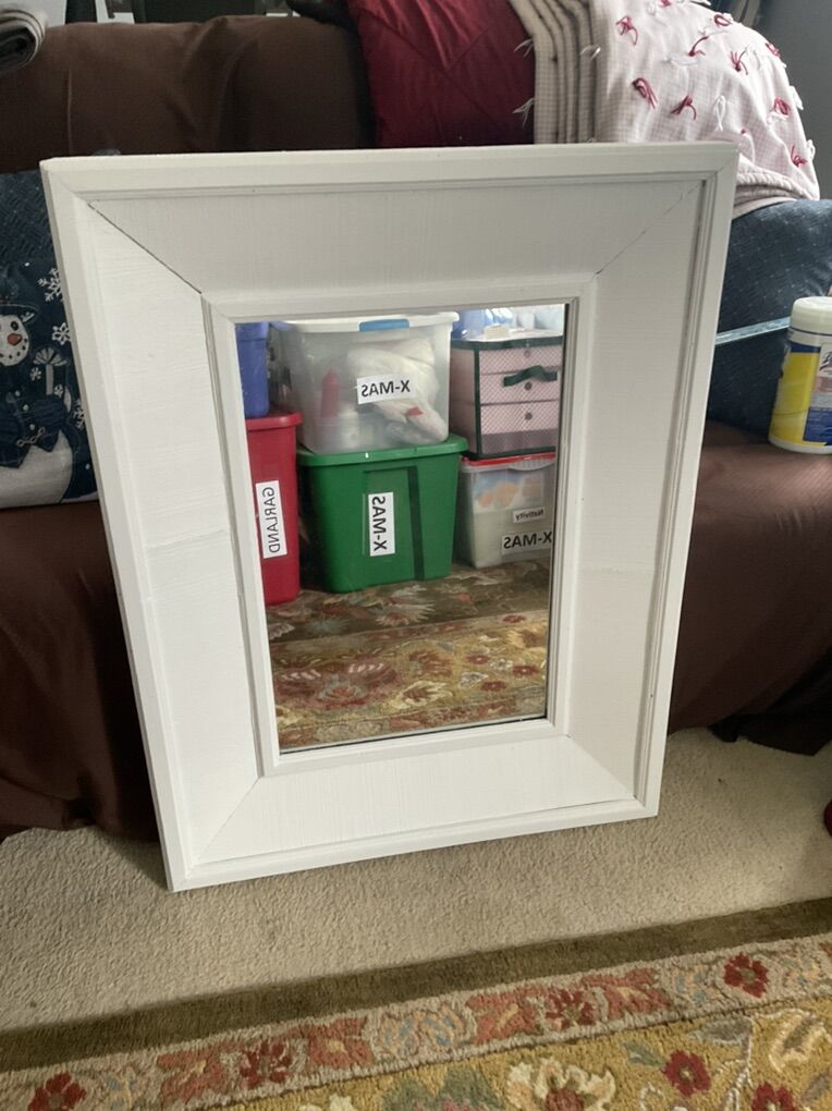 28 X 35 White Mirror