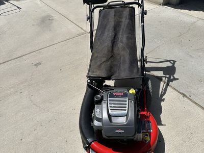 Snapper 700 Series Self-Propelled Lawn Mower