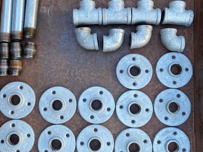 3/4" Galvanized pipe, floor flange, elbow, Tee, 90 degree, fittings