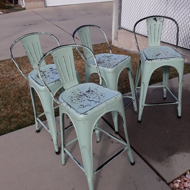 Set of 4 Bar Height Metal Bar Chairs