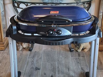 Coleman RoadTrip LX Collapsible Propane Grill