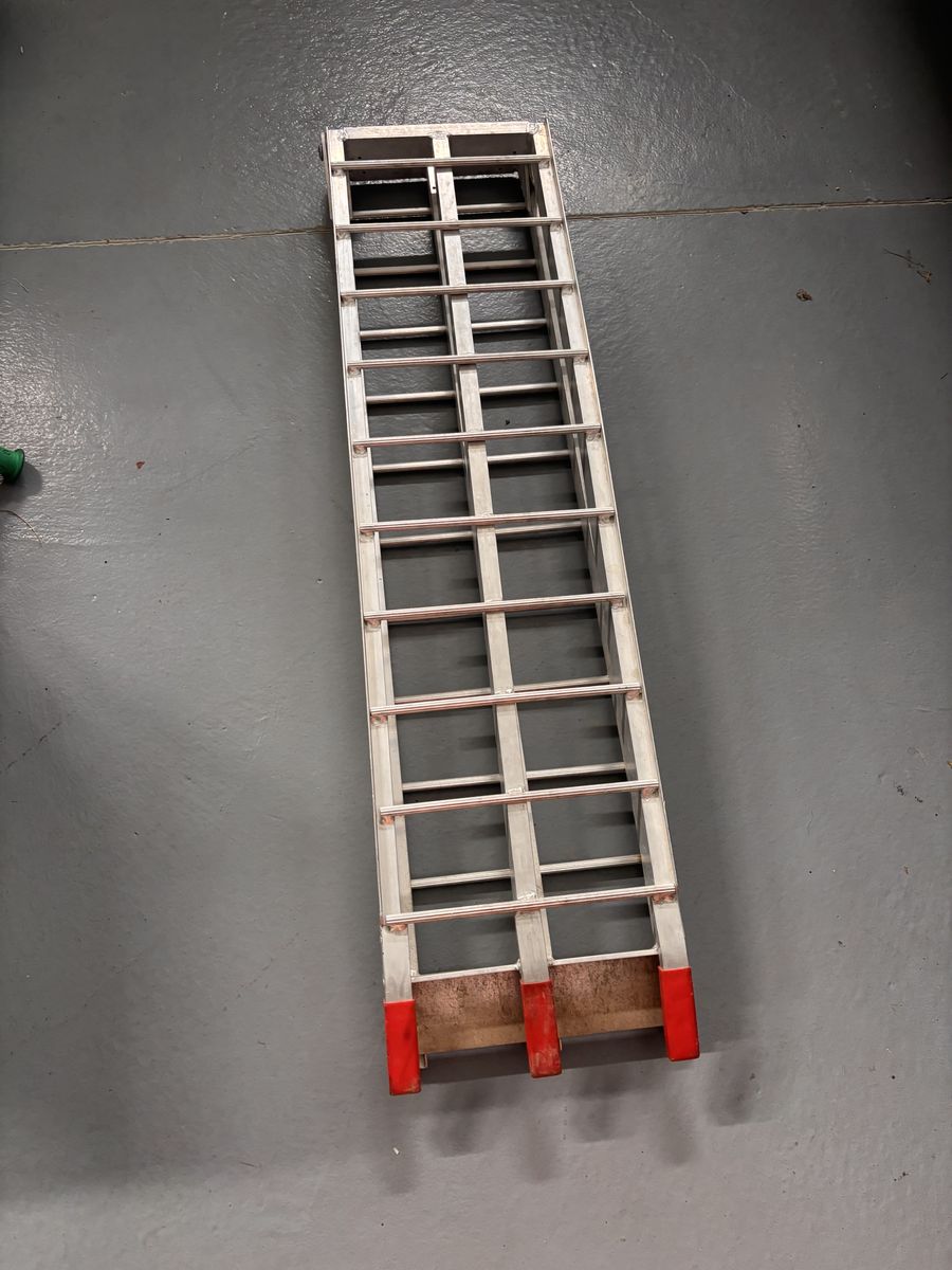 Dirt Bike Ramp Folding