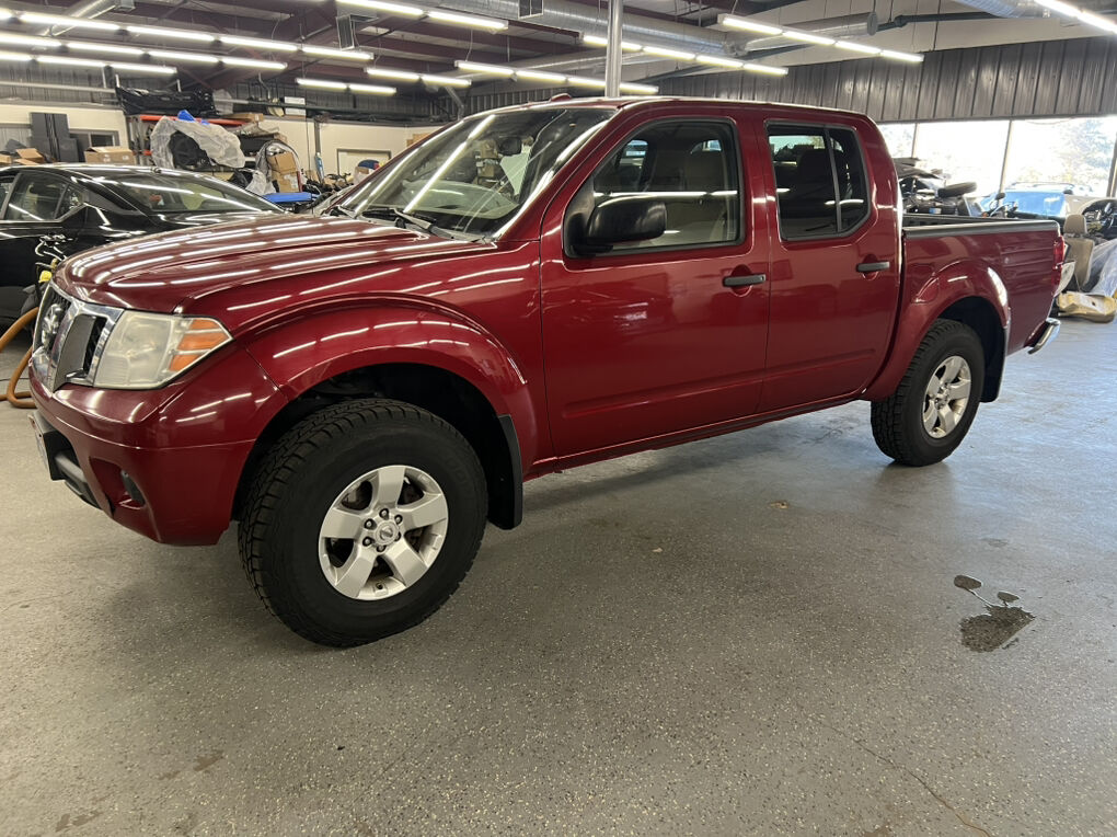 2012 NISSAN FRONTIER SV V6