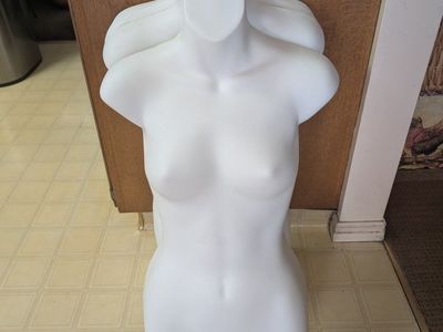 Manikin body on hanger