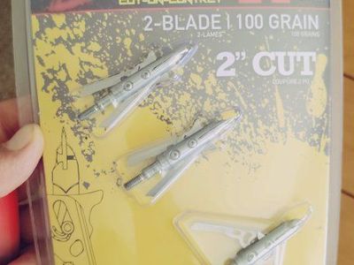 Rage 2-Blade NC (No Collar) 100 Grain Cut-On-Contact Broadheads - New