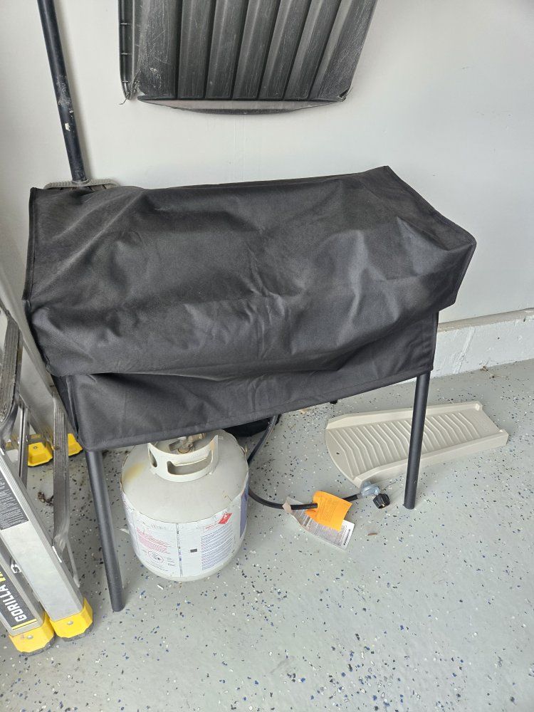 Main image 4