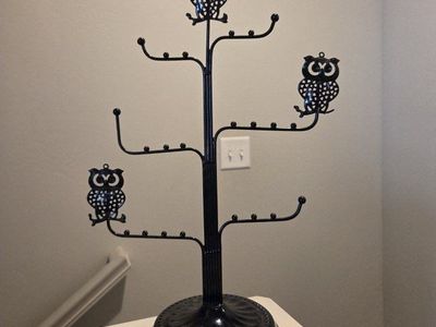 Jewlery holder